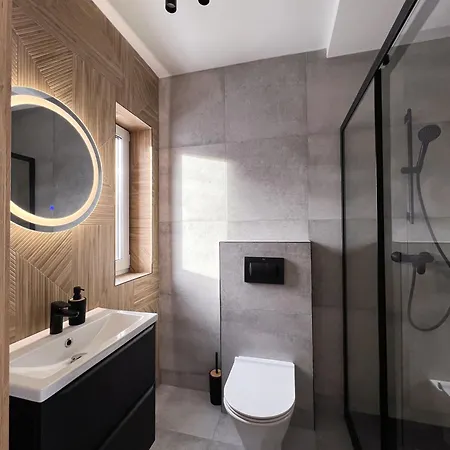 Appartamento Jacuzzi - Przy Energylandii Murowany 7 *
